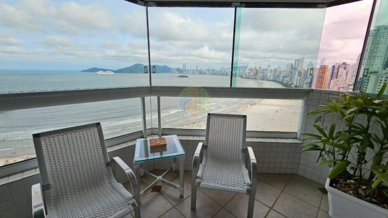 Imagem Apartamento com 3 Quartos à Venda, 256 m² em Pioneiros - Balneário Camboriú