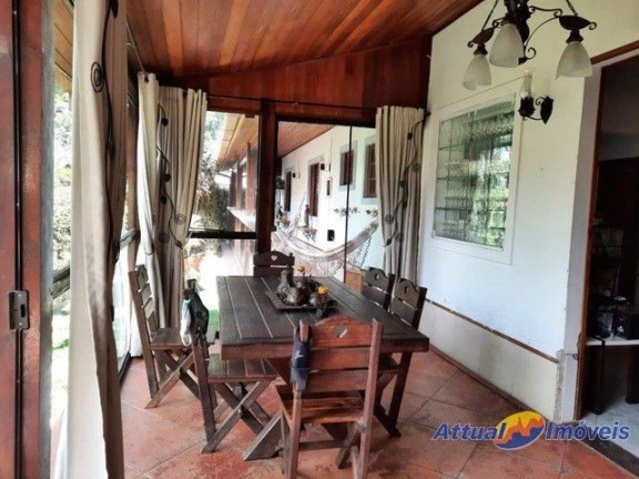 Imagem Casa com 4 Quartos à Venda, 174 m² em Vargem Grande - Teresópolis