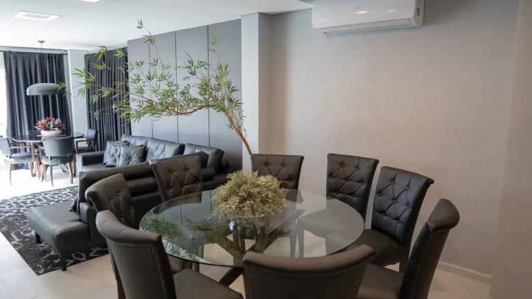 Imagem Apartamento com 12 Quartos para Alugar, em Centro - Balneário Camboriú Imagem Apartamento com 12 Quartos para Alugar, em Centro - Balneário Camboriú