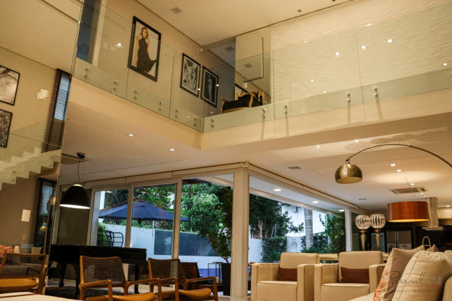 Imagem Casa com 4 Quartos à Venda, 450 m² em Jurerê - Florianópolis Imagem Casa com 4 Quartos à Venda, 450 m² em Jurerê - Florianópolis