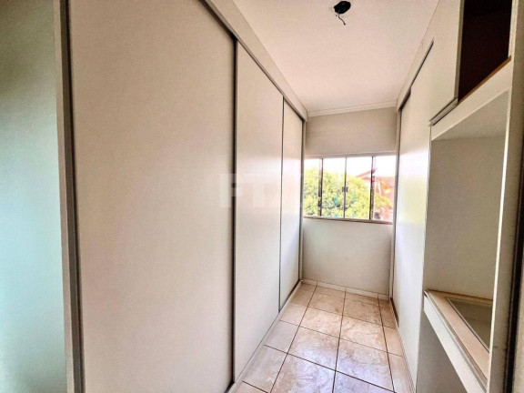 Imagem Sobrado com 3 Quartos à Venda, 184 m² em Rita Vieira - Campo Grande