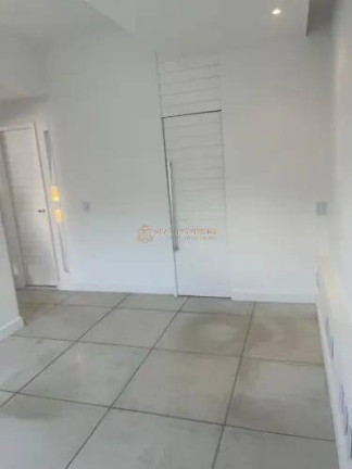 Imagem Apartamento com 2 Quartos à Venda, 71 m² em Leblon - Rio De Janeiro Imagem Apartamento com 2 Quartos à Venda, 71 m² em Leblon - Rio De Janeiro