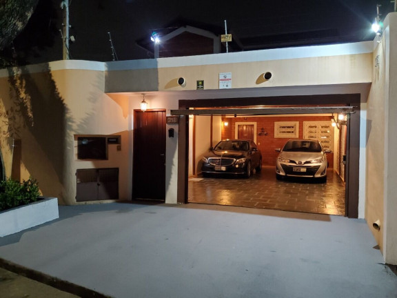 Casa com 3 Quartos à Venda, 307 m² em Jardim Petrópolis - São Paulo