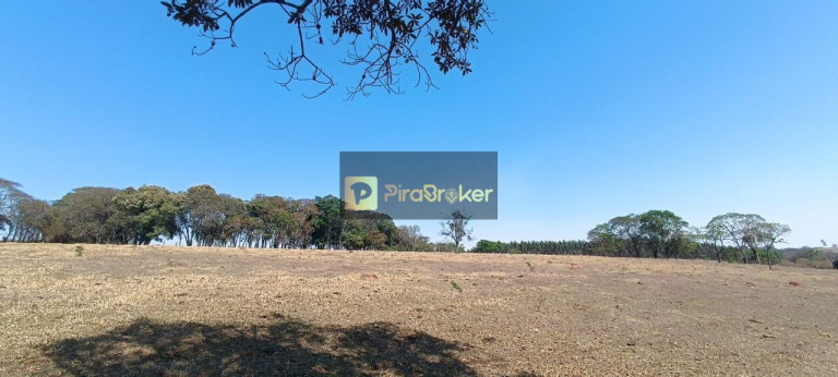 Imagem Imóvel com 3 Quartos à Venda, 532.400 m² em Itaqueri Da Serra - Itirapina