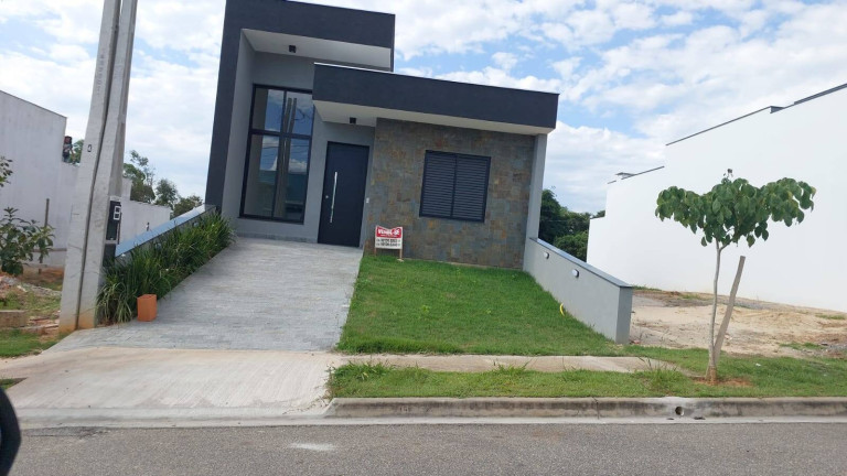 Imagem Casa de Condomínio com 2 Quartos à Venda, 169 m² em Caguassu - Sorocaba