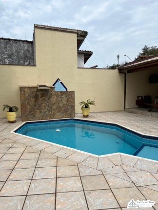 Imagem Sobrado com 6 Quartos à Venda, 375 m² em Centro - Ubatuba Imagem Sobrado com 6 Quartos à Venda, 375 m² em Centro - Ubatuba