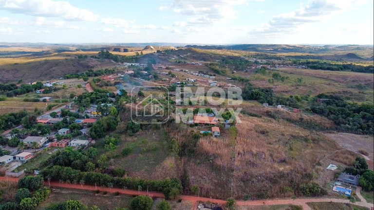 Imagem Casa com 4 Quartos à Venda, 220 m² em Ceilândia - Brasília