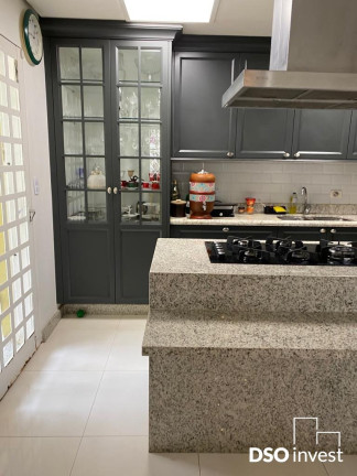 Imagem Casa com 4 Quartos à Venda, 220 m² em Vila Nova Conceição - São Paulo