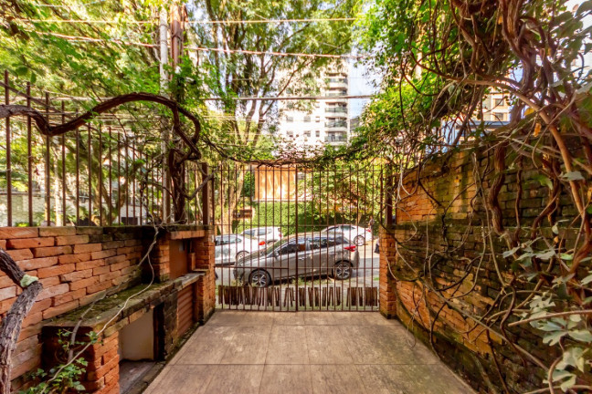 Casa com 2 Quartos à Venda, 93 m² em Vila Madalena - São Paulo