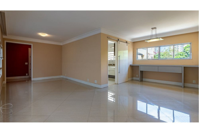 Apartamento com 3 Quartos à Venda, 120 m² em Moema - São Paulo