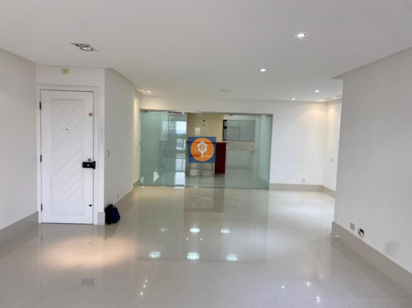 Imagem Apartamento com 4 Quartos à Venda, 206 m²