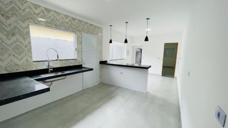 Imagem Casa com 2 Quartos à Venda, 125 m² em Tupi - Praia Grande Imagem Casa com 2 Quartos à Venda, 125 m² em Tupi - Praia Grande