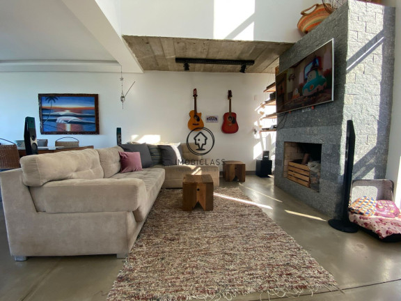 Imagem Casa com 3 Quartos à Venda, 280 m² em Alto Petrópolis - Porto Alegre Imagem Casa com 3 Quartos à Venda, 280 m² em Alto Petrópolis - Porto Alegre