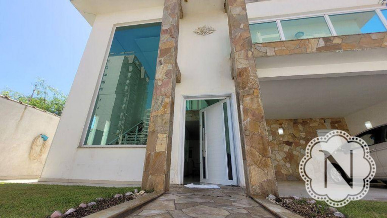 Sobrado com 4 Quartos à Venda, 188 m² em Centro - Itanhaém