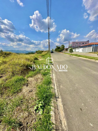 Terreno à Venda, 310 m² em Centro - Extrema