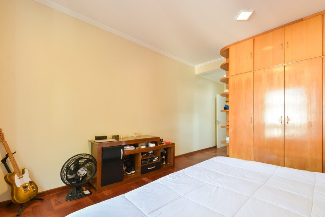Imagem Casa de Condomínio com 4 Quartos à Venda, 450 m² em Caxingui - São Paulo