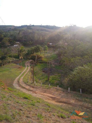 Imagem Ponto Comercial à Venda, 230 m² em Rio Claro - Paraibuna Imagem Ponto Comercial à Venda, 230 m² em Rio Claro - Paraibuna