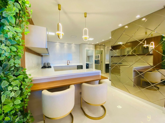 Imagem Apartamento com 4 Quartos à Venda, 195 m² em Pioneiros - Balneário Camboriú Imagem Apartamento com 4 Quartos à Venda, 195 m² em Pioneiros - Balneário Camboriú