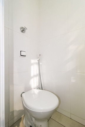 Imagem Imóvel com 2 Quartos à Venda, 72 m² em Copacabana - Rio De Janeiro Imagem Imóvel com 2 Quartos à Venda, 72 m² em Copacabana - Rio De Janeiro