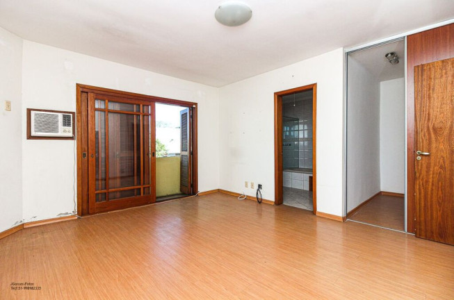 Imagem Casa com 3 Quartos à Venda, 220 m² em Ipanema - Porto Alegre