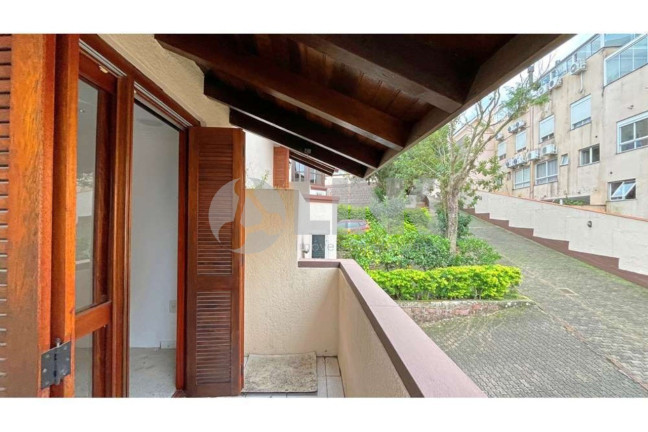 Imagem Imóvel com 3 Quartos à Venda, em Tristeza - Porto Alegre Imagem Imóvel com 3 Quartos à Venda, em Tristeza - Porto Alegre