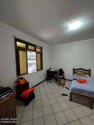 Imagem Casa com 4 Quartos à Venda, 310 m² em Atalaia - Aracaju Imagem Casa com 4 Quartos à Venda, 310 m² em Atalaia - Aracaju