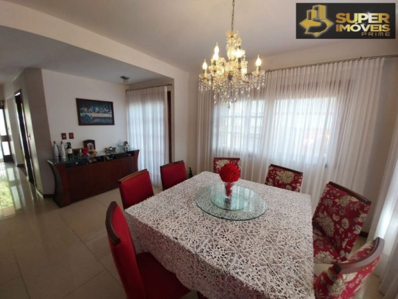 Imagem Casa com 4 Quartos à Venda, 360 m² em Centro - Pelotas Imagem Casa com 4 Quartos à Venda, 360 m² em Centro - Pelotas