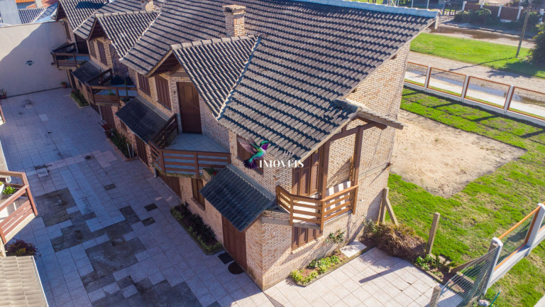 Imagem Casa com 2 Quartos à Venda, 98 m² em Centro - Tramandaí