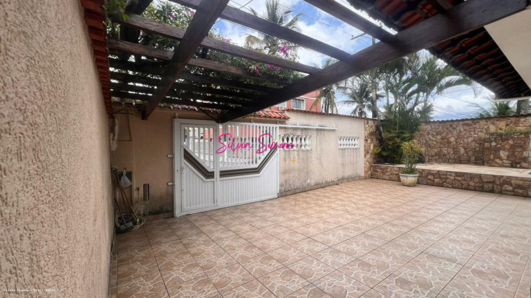 Imagem Casa com 3 Quartos à Venda, 252 m² em Caiçara - Praia Grande Imagem Casa com 3 Quartos à Venda, 252 m² em Caiçara - Praia Grande