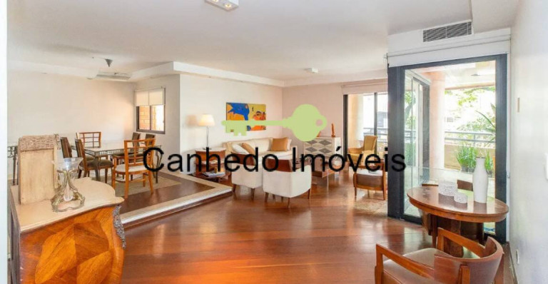 Apartamento com 4 Quartos à Venda, 220 m² em Moema - São Paulo