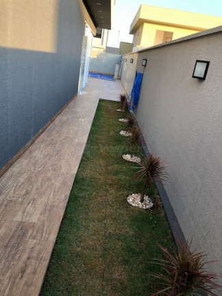 Imagem Casa com 4 Quartos à Venda, 213 m² em Residencial Goiânia Golfe Clube - Goiânia Imagem Casa com 4 Quartos à Venda, 213 m² em Residencial Goiânia Golfe Clube - Goiânia