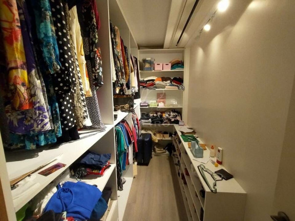 Imagem Cobertura com 3 Quartos à Venda, 250 m² em Trindade - Florianópolis