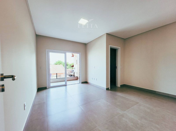 Imagem Sobrado com 3 Quartos à Venda, 131 m² em Centro - Barra Velha