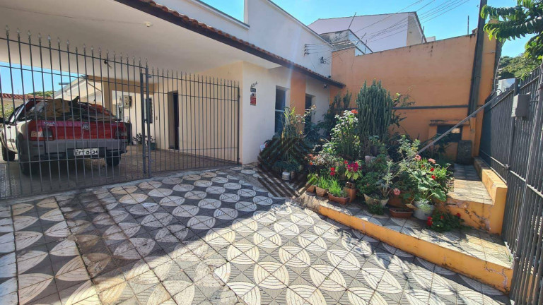 Imagem Casa com 2 Quartos à Venda, 201 m² em Trujillo - Sorocaba Imagem Casa com 2 Quartos à Venda, 201 m² em Trujillo - Sorocaba