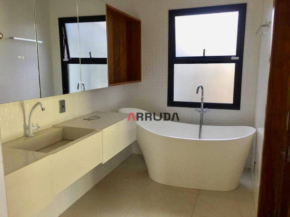 Imagem Casa com 4 Quartos à Venda, 304 m² em Centro - Cascavel