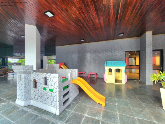 Imagem Imóvel com 4 Quartos à Venda, 168 m² em Pituba - Salvador Imagem Imóvel com 4 Quartos à Venda, 168 m² em Pituba - Salvador