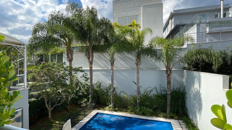 Imagem Imóvel com 4 Quartos à Venda, 411 m² em Tamboré - Santana De Parnaíba Imagem Imóvel com 4 Quartos à Venda, 411 m² em Tamboré - Santana De Parnaíba