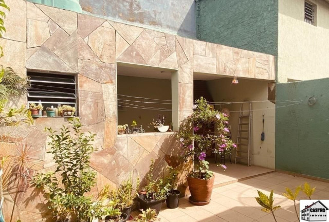 Casa com 3 Quartos à Venda, 180 m² em Jardim Itapemirim - São Paulo