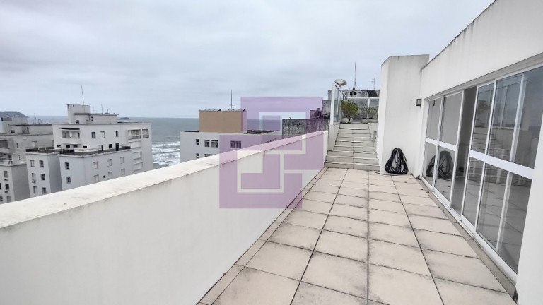 Imagem Cobertura com 3 Quartos à Venda, 400 m² em Pitangueiras - Guarujá