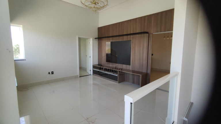 Imagem Casa com 5 Quartos para Alugar, 382 m² em Jardim Itália - Cuiabá