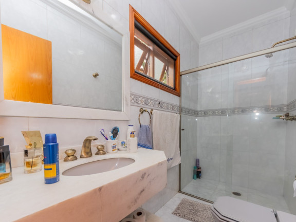 Imagem Sobrado com 3 Quartos à Venda, 434 m² em Conjunto Residencial Santa Terezinha - São Paulo