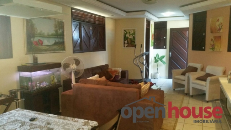 Imagem Casa com 4 Quartos à Venda, 215 m² em Nova Parnamirim - Parnamirim