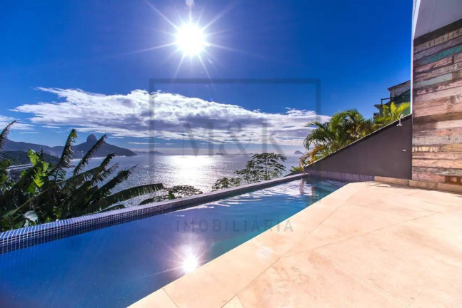 Casa com 6 Quartos à Venda, 1.000 m² em Joá - Rio De Janeiro