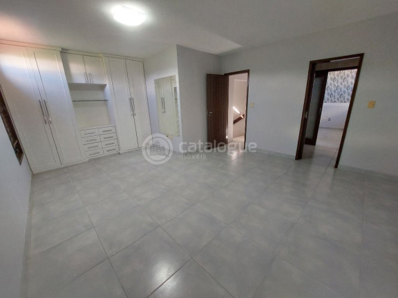 Imagem Casa com 4 Quartos para Alugar, 500 m² em Candelária - Natal Imagem Casa com 4 Quartos para Alugar, 500 m² em Candelária - Natal