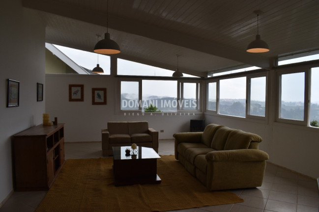 Imagem Casa com 4 Quartos à Venda, 205 m² em Região Do Alto Do Capivari - Campos Do Jordão