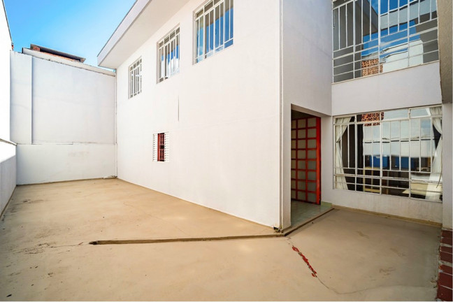 Imagem Casa com 5 Quartos à Venda, 360 m² em Mercês - Curitiba