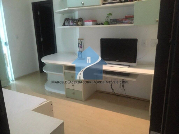 Imagem Casa com 5 Quartos à Venda, 500 m² em Aleixo - Manaus Imagem Casa com 5 Quartos à Venda, 500 m² em Aleixo - Manaus