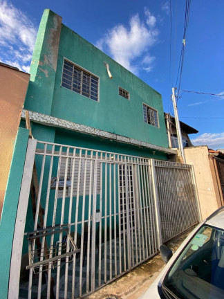 Casa com 8 Quartos à Venda, 200 m² em Taguatinga Norte (taguatinga) - Brasília
