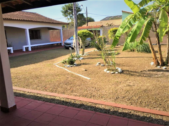 Imóvel com 4 Quartos à Venda,  em Jd Magalhães - Itanhaém