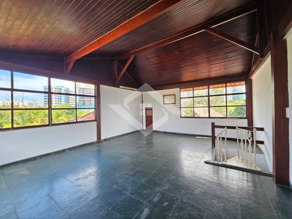 Foto do imóvel Casa com 4 Quartos à Venda, 300 m² em Barra Da Tijuca - Rio De Janeiro